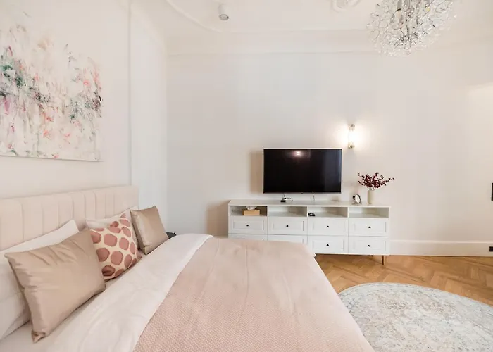 Apartman Premium Center By Bookinghost