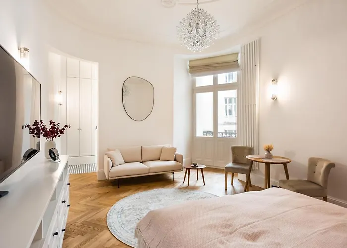 Premium Center By Bookinghost アパート